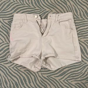 WHITE JEAN SHORTS